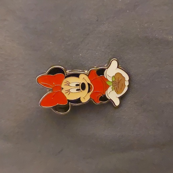 Disney | Jewelry | Disney Minnie Mouse Pin | Poshmark